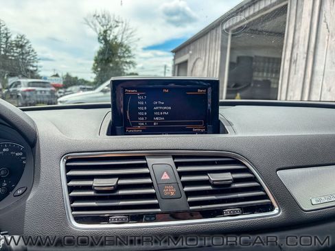 Used 2016 Audi Q3 2.0T Prestige AWD/4WD image 18