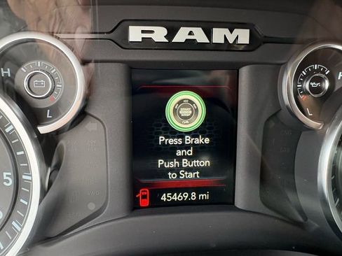 Used 2024 RAM 2500 Big Horn image 9