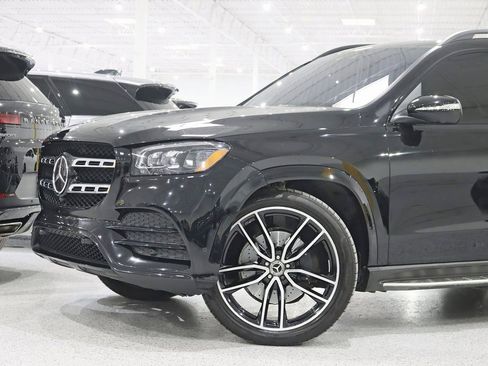 Used 2021 Mercedes-Benz GLS 580 4MATIC image 2