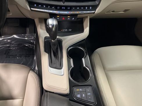 Certified 2023 Cadillac CT4 Luxury w/ Sun And Sound Package image 27