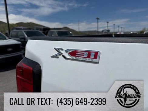 Used 2024 GMC Sierra 3500 SLE w/ SLE Convenience Package AWD/4WD image 11