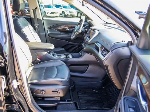 Used 2019 GMC Terrain Denali w/ Comfort Package image 14