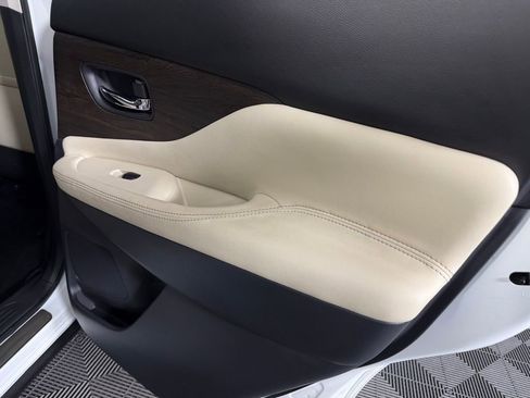 Used 2024 Nissan Murano Platinum w/ Cargo Package image 33