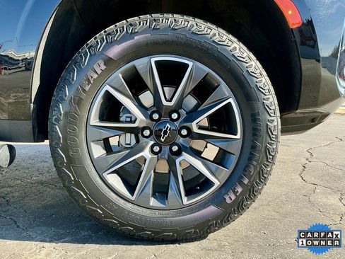 Used 2023 Chevrolet Tahoe Z71 w/ Luxury Package image 20