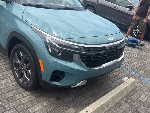 Used 2024 Kia Seltos S AWD/4WD image 19