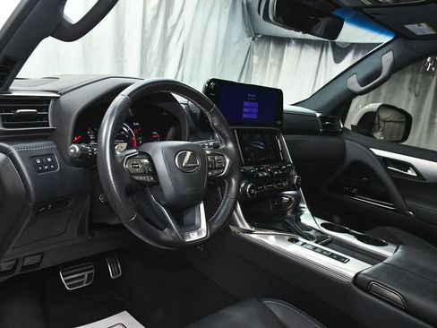 Used 2024 Lexus LX 600 F Sport AWD/4WD image 19