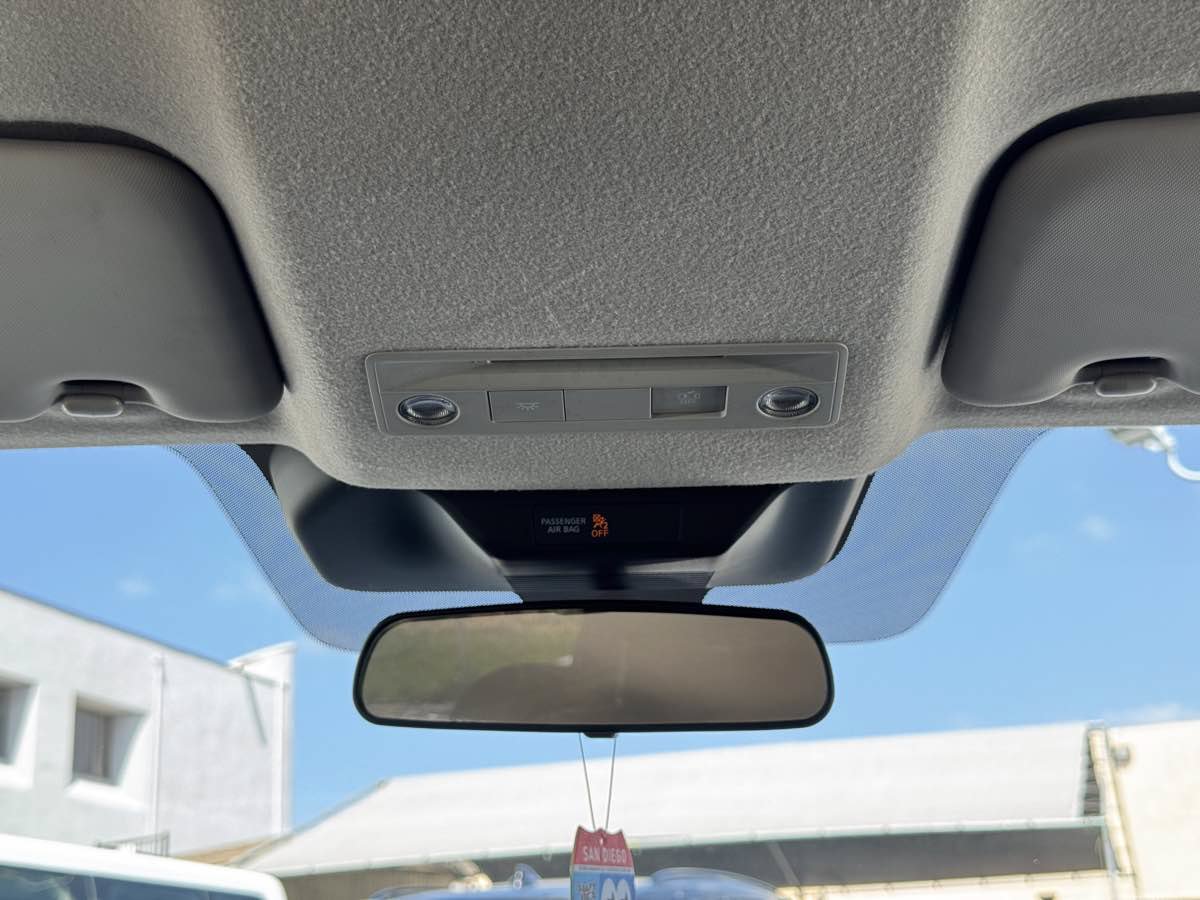 Used 2026 Nissan Kicks SV FWD image 23