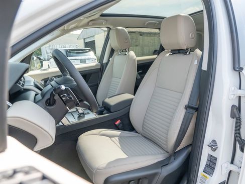 New 2025 Land Rover Discovery Sport S image 19