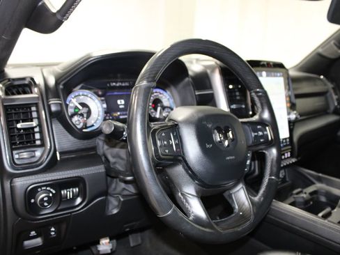 Used 2022 RAM 1500 Limited w/ Body Color Bumper Group AWD/4WD image 19