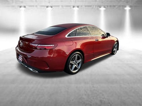 Used 2018 Mercedes-Benz E 400 Coupe image 4