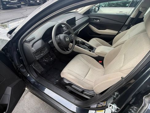 Used 2023 Honda Accord LX image 10