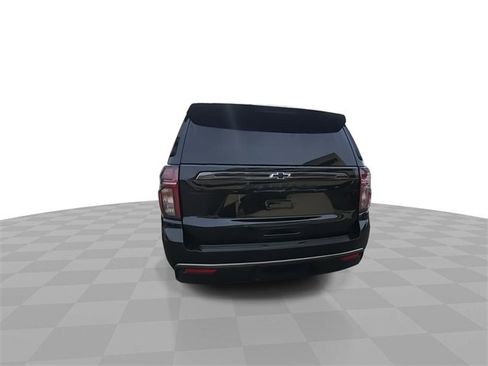 Used 2022 Chevrolet Suburban Z71 image 7