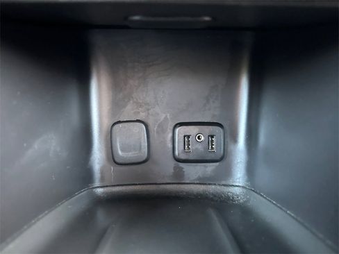 Used 2019 GMC Acadia SLE w/ Driver Alert Package I image 21