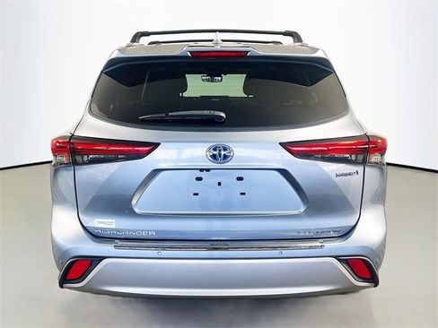 Used 2020 Toyota Highlander Limited Platinum image 6