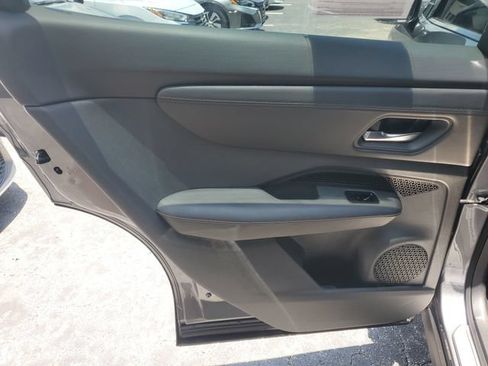 Certified 2023 Nissan Ariya AWD image 9
