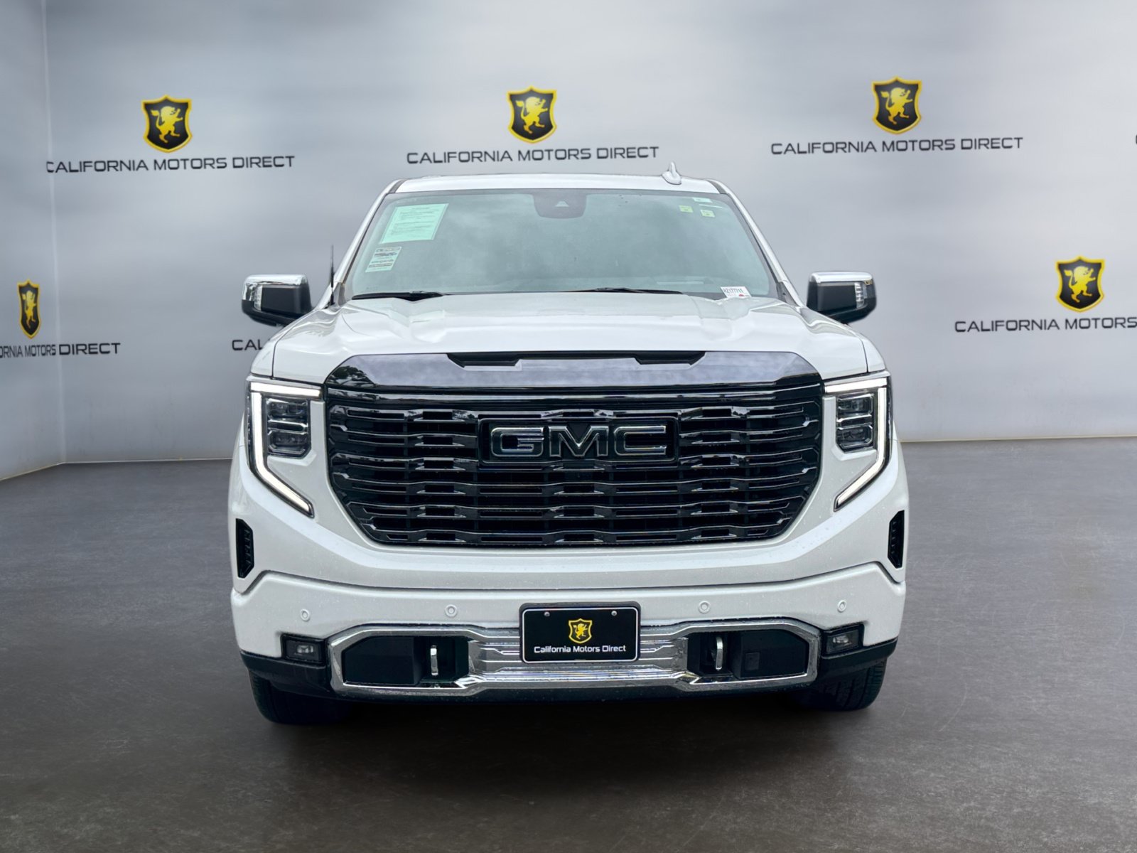 Used 2024 GMC Sierra 1500 Denali Ultimate AWD/4WD image 8