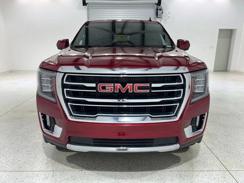 Used 2024 GMC Yukon SLT RWD image 8