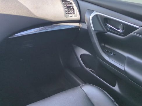 Used 2016 Nissan Altima 2.5 SL w/ 2.5 Technology w/LED Package image 13