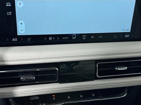 New 2026 Lincoln Aviator 2WD image 16