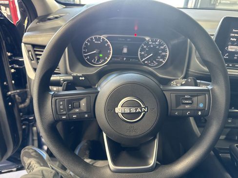 Certified 2024 Nissan Rogue SV image 18