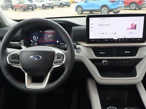 New 2026 Ford Explorer Active w/ Active Comfort Package AWD/4WD image 15