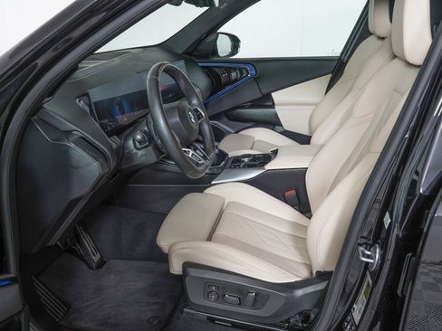 Used 2025 BMW X3 xDrive30i w/ Premium Package image 14