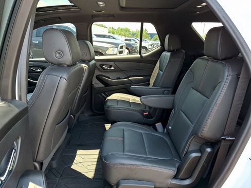 Used 2023 Chevrolet Traverse RS w/ LPO, Floor Liner Package AWD/4WD image 11