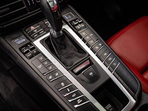 Certified 2021 Porsche Macan GTS image 35