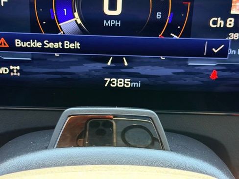 Used 2025 Chevrolet Traverse High Country AWD/4WD image 20