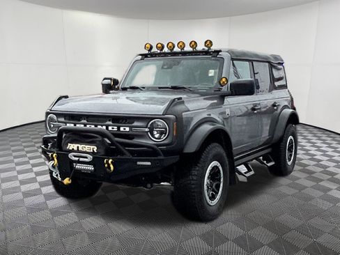 Used 2023 Ford Bronco Big Bend w/ Sasquatch Package image 3