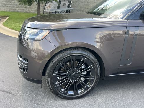 Used 2026 Land Rover Range Rover SE AWD/4WD image 13