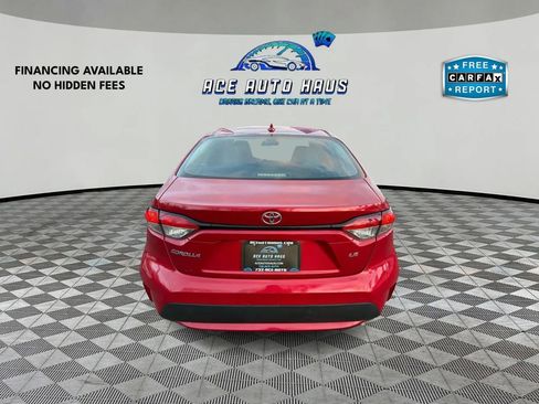 Used 2021 Toyota Corolla LE image 6