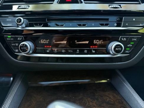Used 2017 BMW 540i RWD image 38