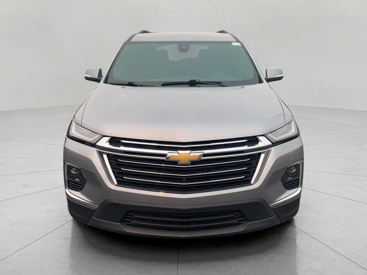 Used 2023 Chevrolet Traverse LT w/ Rear Camera Mirror Package AWD/4WD image 3