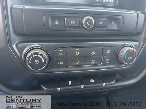 Used 2017 Chevrolet Silverado 1500 Custom w/ Custom Convenience Package AWD/4WD image 23