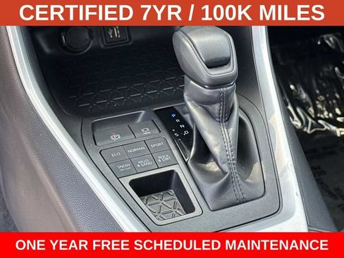 Used 2025 Toyota RAV4 XLE AWD/4WD image 22