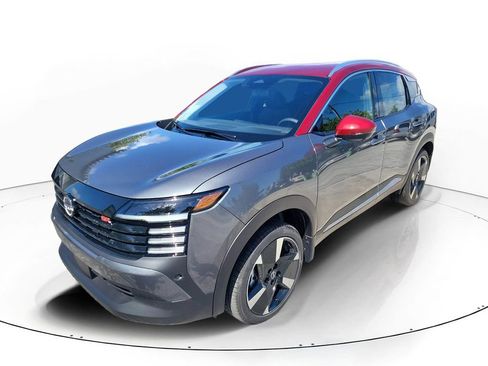 New 2026 Nissan Kicks SR FWD image 3