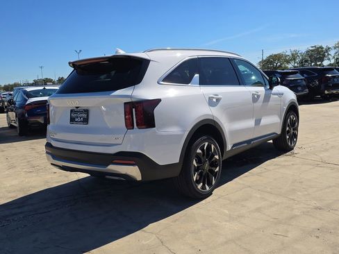 New 2026 Kia Sorento EX AWD/4WD image 8