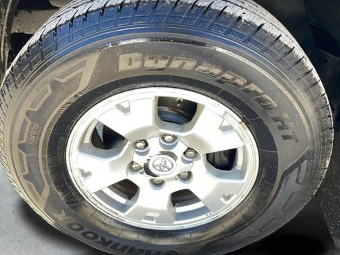 Used 2010 Toyota Tacoma 4x4 Double Cab image 36