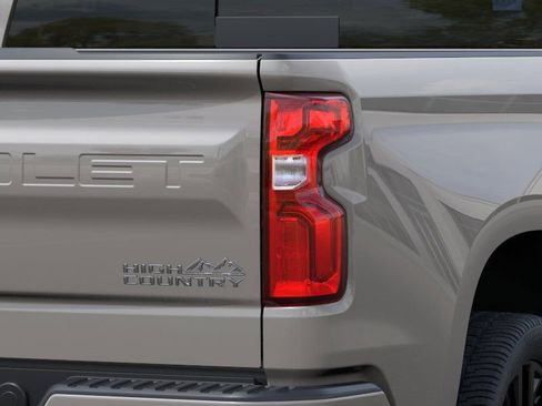 New 2026 Chevrolet Silverado 1500 High Country AWD/4WD image 11