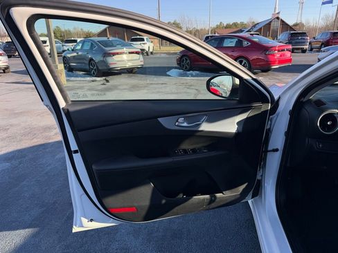 Used 2024 Kia Forte LXS image 16