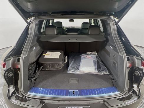New 2026 Porsche Cayenne S image 28