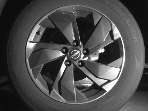 Used 2025 Nissan Rogue SV image 14