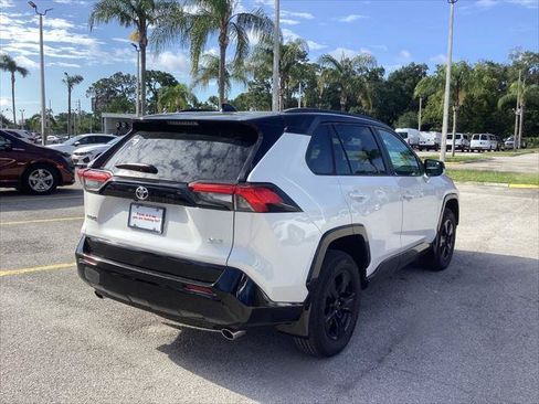 Used 2024 Toyota RAV4 XLE w/ Convenience Package FWD image 7