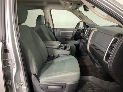 Used 2014 RAM 2500 SLT AWD/4WD image 18