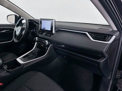 Used 2025 Toyota RAV4 XLE w/ Convenience Package image 29