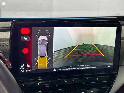 Certified 2023 Volkswagen ID.4 Pro image 18