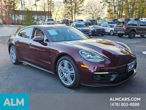 Used 2022 Porsche Panamera 4 image 3