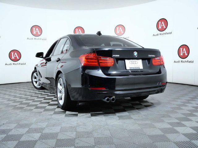 Used 2013 BMW 328i xDrive Sedan AWD/4WD image 7