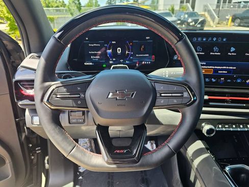 Used 2025 Chevrolet Silverado EV RST AWD/4WD image 26